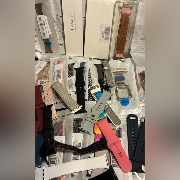 Assorted Smartwatch Bands Collection - Picture 5 of 7